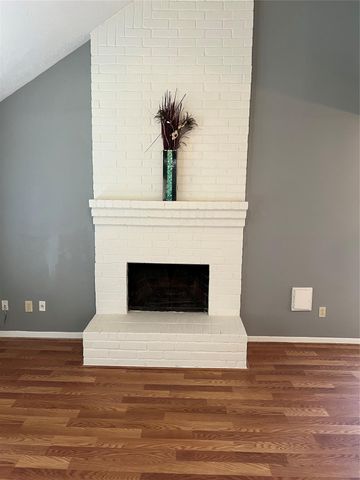 2526 Knights Circle, Stafford, TX 77477