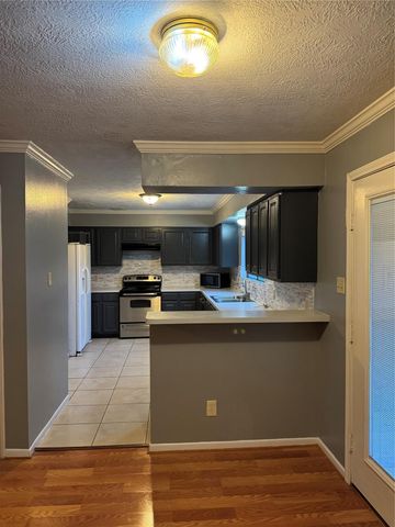 2526 Knights Circle, Stafford, TX 77477