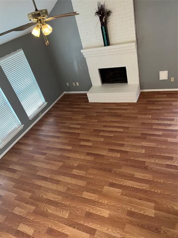 2526 Knights Circle, Stafford, TX 77477