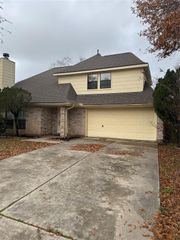 2526 Knights Circle, Stafford, TX 77477