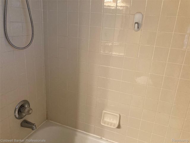 56626 Chesapeake Trail, Shelby Charter Township, MI 48316