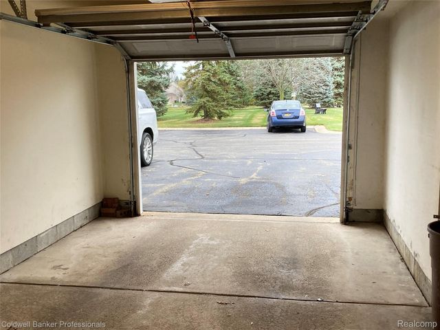 56626 Chesapeake Trail, Shelby Charter Township, MI 48316