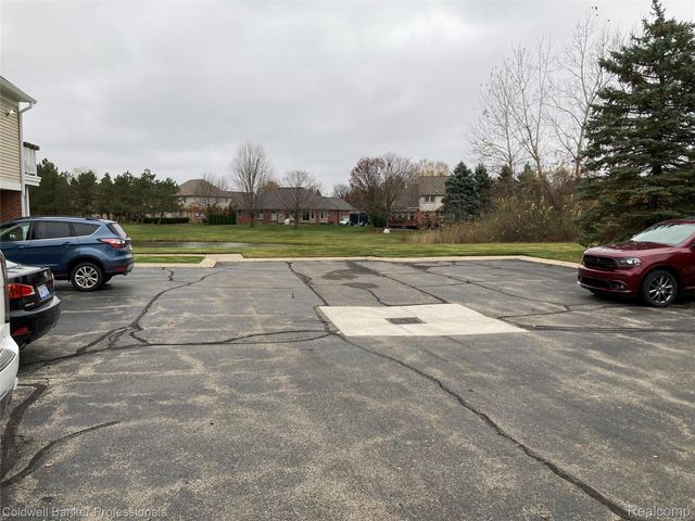 56626 Chesapeake Trail, Shelby Charter Township, MI 48316