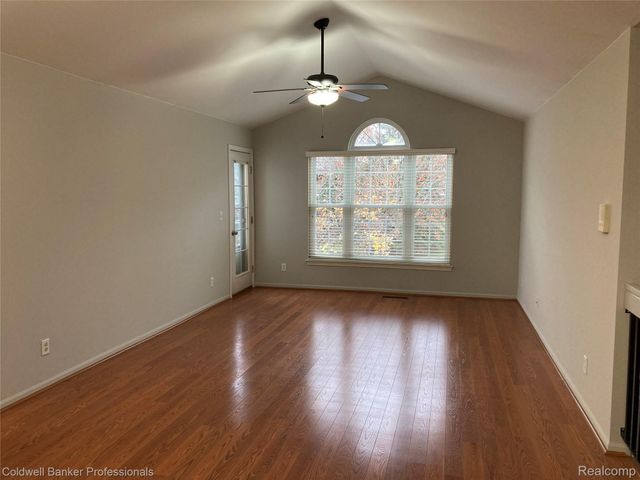 56626 Chesapeake Trail, Shelby Charter Township, MI 48316