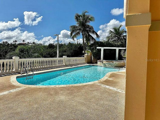 285 Palmas Inn Road PALMANOVA VILLAGE CORNER SE 4304, Humacao, PR 00791