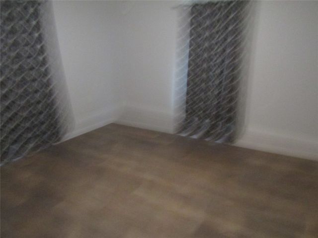 105 N 4th, Mabank, TX 75147
