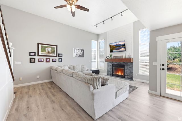 1931 E 6200 S, South Ogden, UT 84403