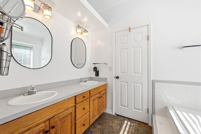 1931 E 6200 S, South Ogden, UT 84403