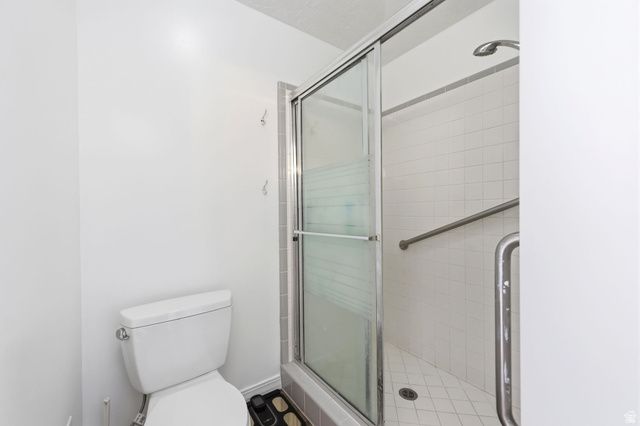 1931 E 6200 S, South Ogden, UT 84403