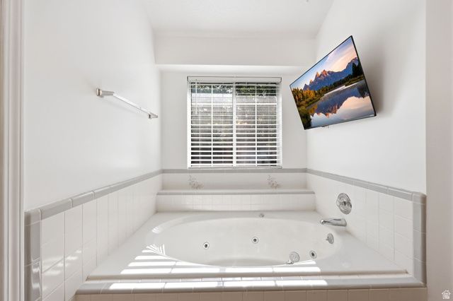 1931 E 6200 S, South Ogden, UT 84403