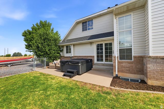 1931 E 6200 S, South Ogden, UT 84403