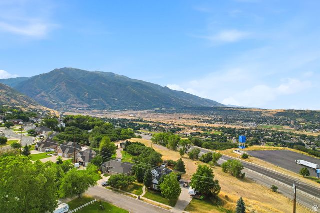 1931 E 6200 S, South Ogden, UT 84403