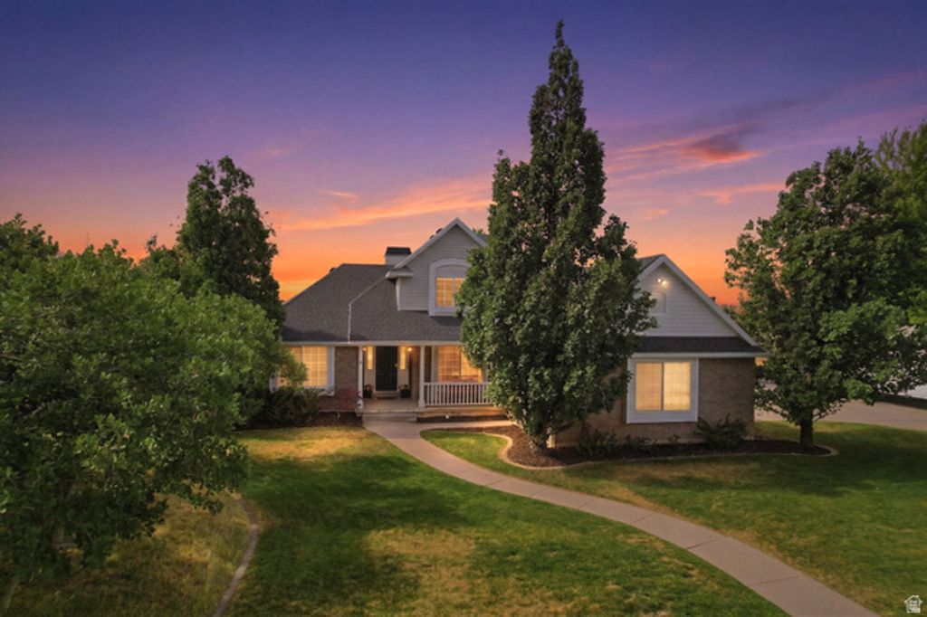 1931 E 6200 S, South Ogden, UT 84403