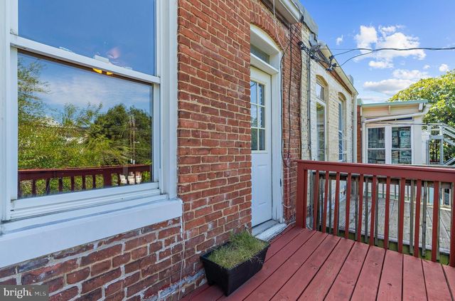 2832 GUILFORD AVE, Baltimore, MD 21218