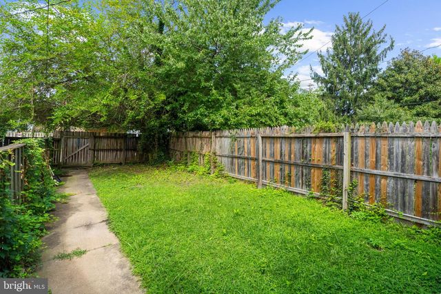 2832 GUILFORD AVE, Baltimore, MD 21218