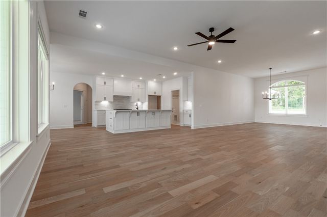 12524 Jim Brooks Road, Farmington, AR 72730