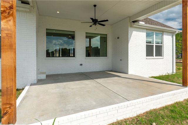 12524 Jim Brooks Road, Farmington, AR 72730