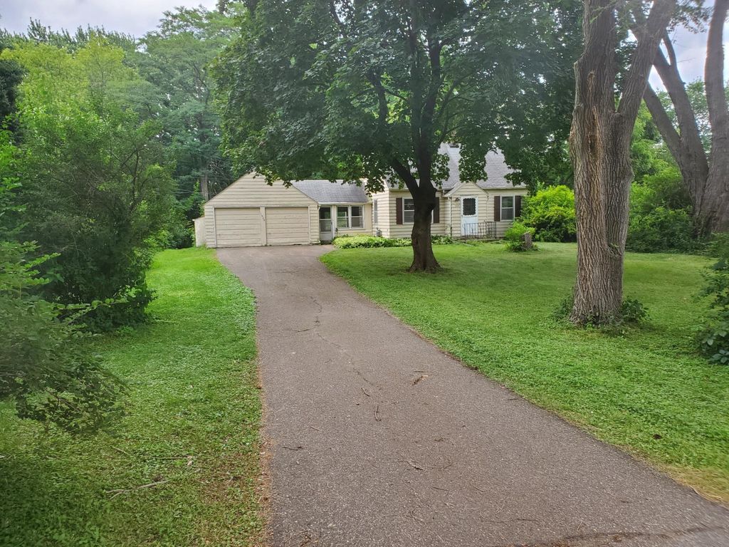 1428 Carrie Street, West Saint Paul, MN 55118