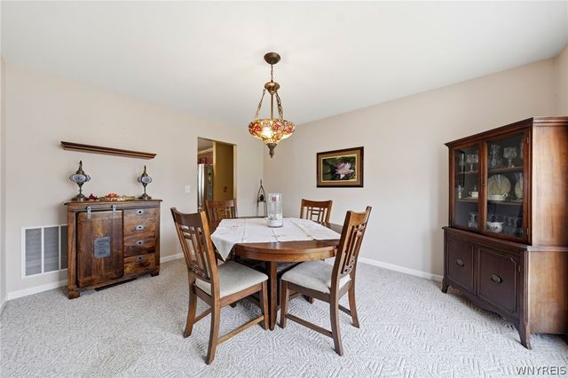 2238 Fox Chase Road, Hamburg, NY 14085