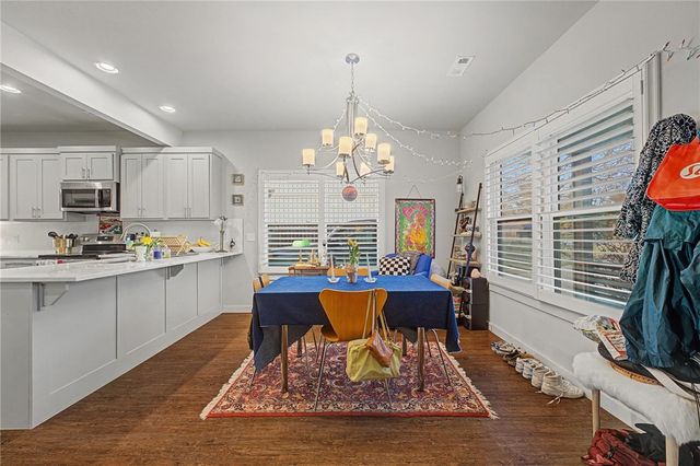 705 S Dockery Lane, Fayetteville, AR 72701