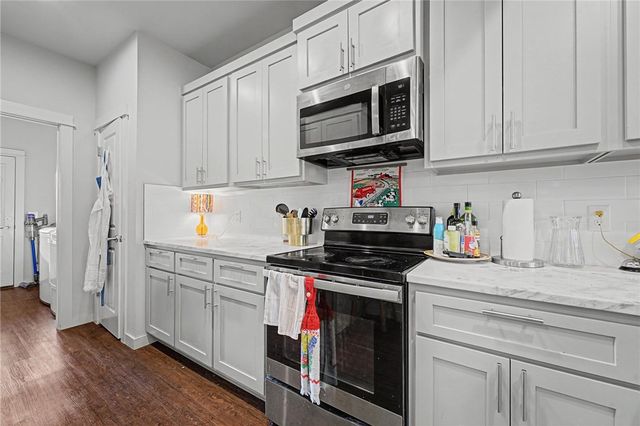 705 S Dockery Lane, Fayetteville, AR 72701