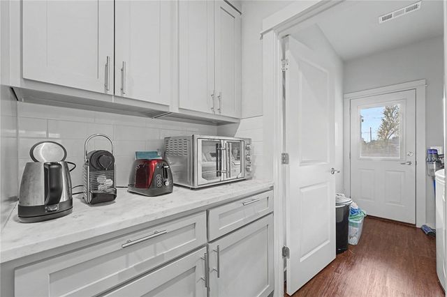 705 S Dockery Lane, Fayetteville, AR 72701