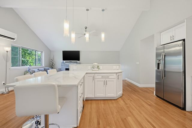 426 Chamberlain St., Holliston, MA 01746