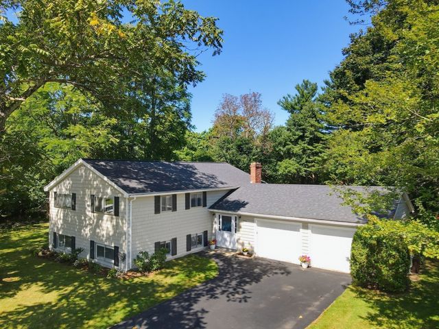 426 Chamberlain St., Holliston, MA 01746