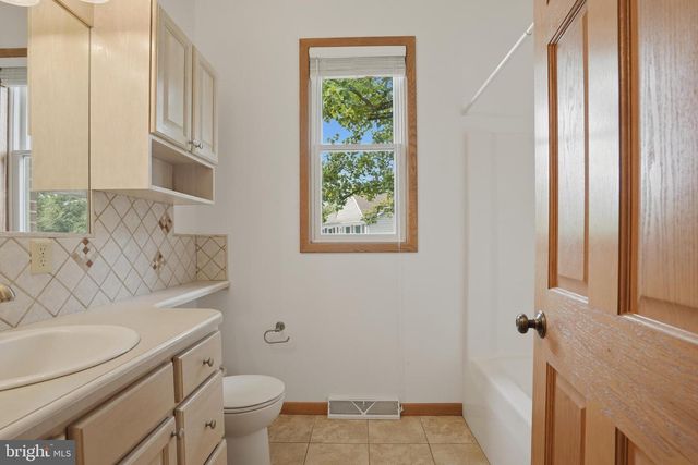34 HARRINGTON WAY, Greensburg, PA 15601