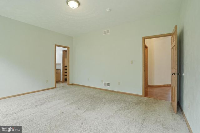 34 HARRINGTON WAY, Greensburg, PA 15601