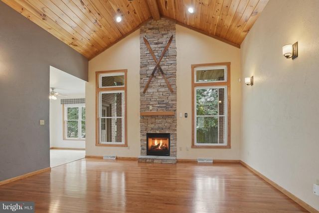 34 HARRINGTON WAY, Greensburg, PA 15601