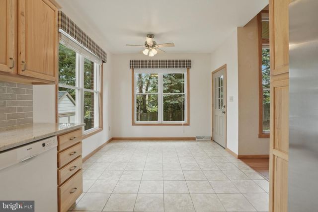 34 HARRINGTON WAY, Greensburg, PA 15601