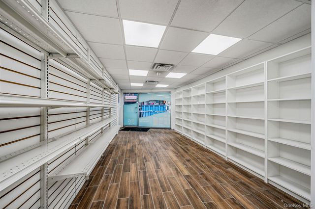 104-06 Jamaica Avenue, Richmond Hill, NY 11418