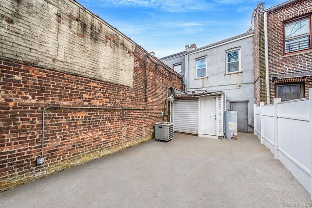 104-06 Jamaica Avenue, Richmond Hill, NY 11418