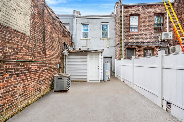 104-06 Jamaica Avenue, Richmond Hill, NY 11418