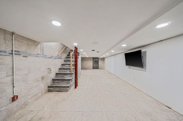 104-06 Jamaica Avenue, Richmond Hill, NY 11418