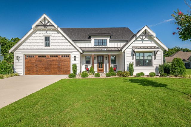 8289 Blackrock Drive, Ooltewah, TN 37363