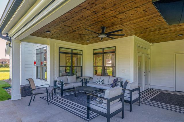 8289 Blackrock Drive, Ooltewah, TN 37363