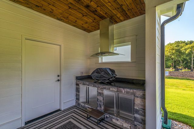 8289 Blackrock Drive, Ooltewah, TN 37363