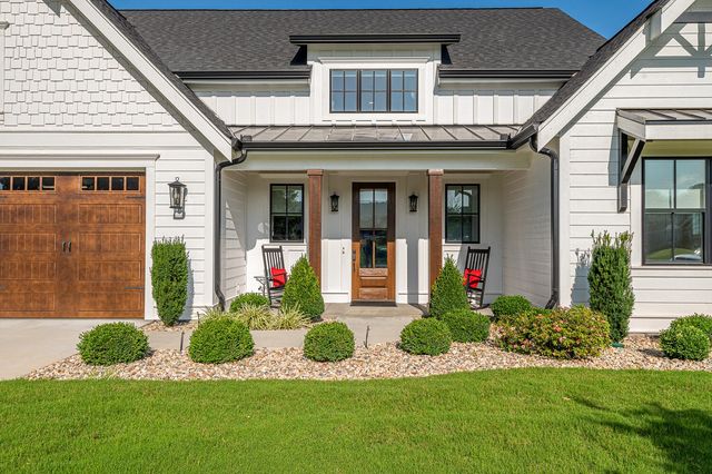 8289 Blackrock Drive, Ooltewah, TN 37363