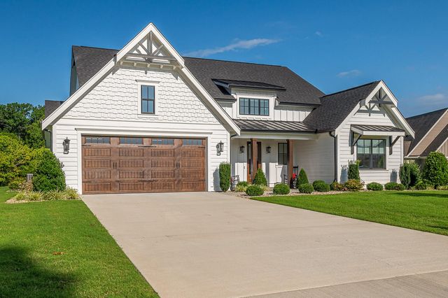 8289 Blackrock Drive, Ooltewah, TN 37363