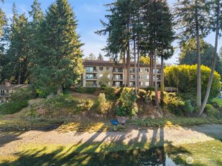 923 Pershing Avenue #205, Bremerton, WA 98312