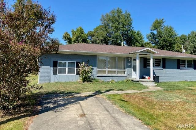 1101 N Sassafras, Dexter, MO 63841