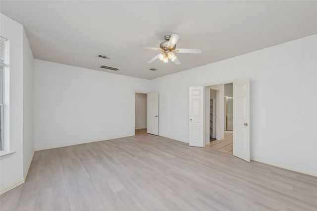 4921 Kingfisher Lane, Mesquite, TX 75181