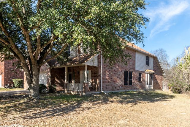 4921 Kingfisher Lane, Mesquite, TX 75181