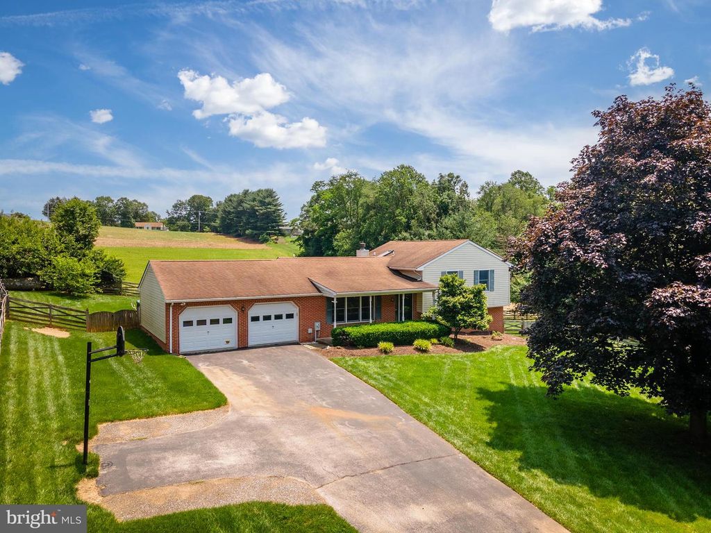 2111 HERBERT AVENUE, Westminster, MD 21157