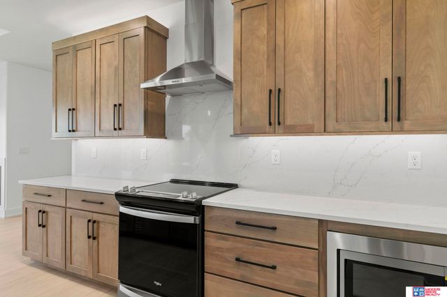 8820 Dragonfly Lane, Lincoln, NE 68526