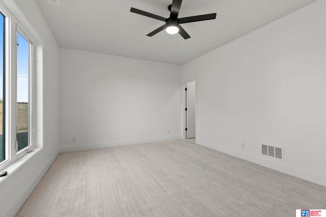 8820 Dragonfly Lane, Lincoln, NE 68526