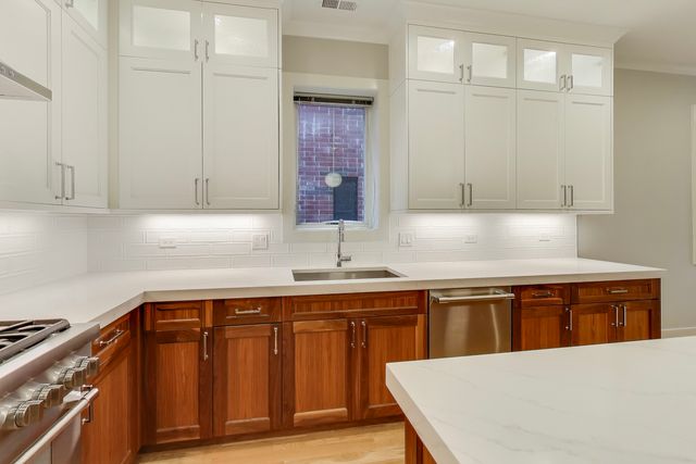 4135 N Kenmore Avenue 2N, Chicago, IL 60613