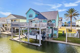 21815 Deaf P Smith Drive, Galveston, TX 77554